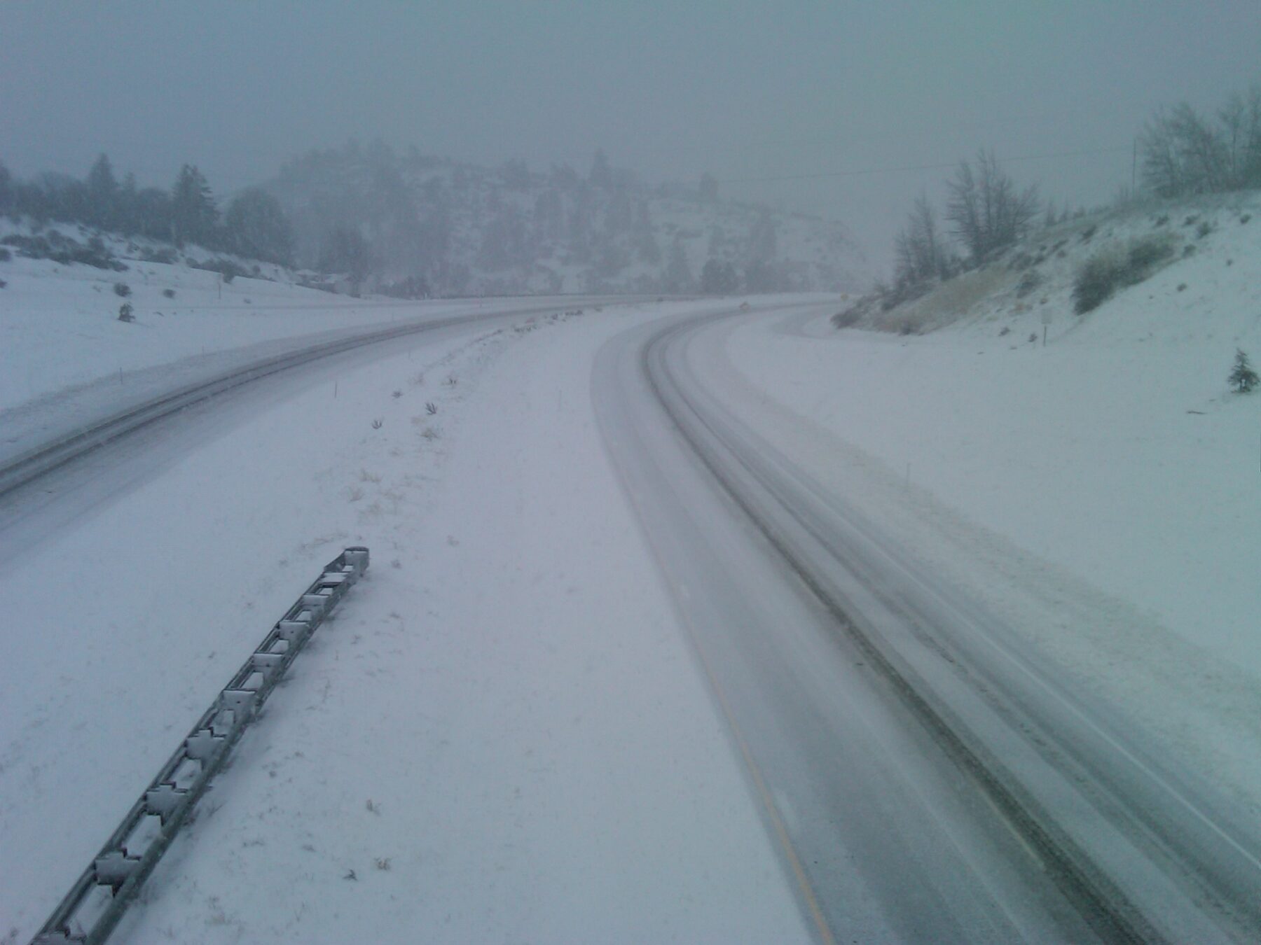 Snow covering Interstate 5 at the Siskiyou Pass south of Ashland, Oregon